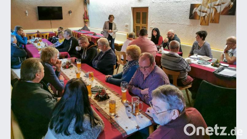 Traditionell lud der SPD-Ortsverein zum Stärke-Antrinken in den Gasthof Goldener Hahn in Waldsassen ein. Bild: exb