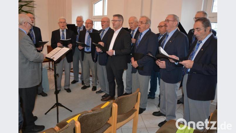 Der Männergesangverein Konnersreuth unter der Leitung von Josef Rosner umrahmte den Neujahrsempfang. Bild: jr