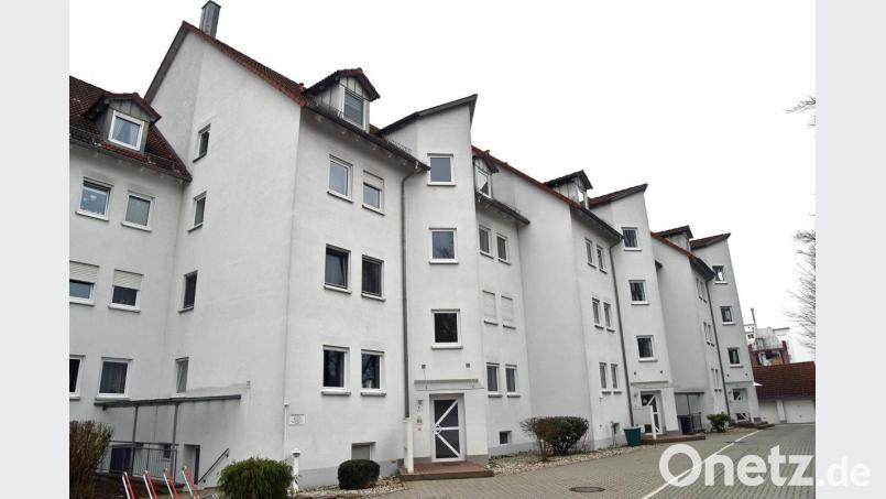 In diesem Mehrfamilienhaus in der Dekan-Rusam-Straße kam es am vergangenen Sonntag zu zwei Wohnungseinbrüchen. Die Polizei sucht nun Zeugen, die eventuell Hinweise auf den Täter geben könnten. Bild: Andreas Royer