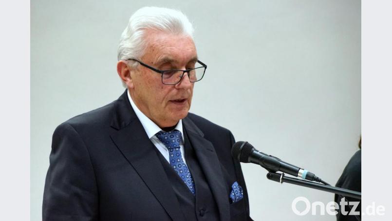 Zusammen mit Landrat Wolfgang Lippert wird Josef Hecht (Bild) in 111 Tagen endgültig in den Ruhestand treten. Seit über zwei Jahren führt der Ruhestandsbeamte und ehemalige persönliche Referent des Landrats die Geschicke der Gemeinde. Bild: bkr