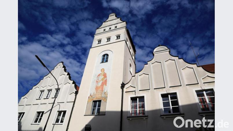 Soll die Feuerwache zum Kulturhaus werden? Der Standort - in der Nähe von Regionalbibliothek, Keramikmuseum, VHS, Seniorenzentrum und Musikschule - hätte seinen Reiz. Bild: Gerhard Götz