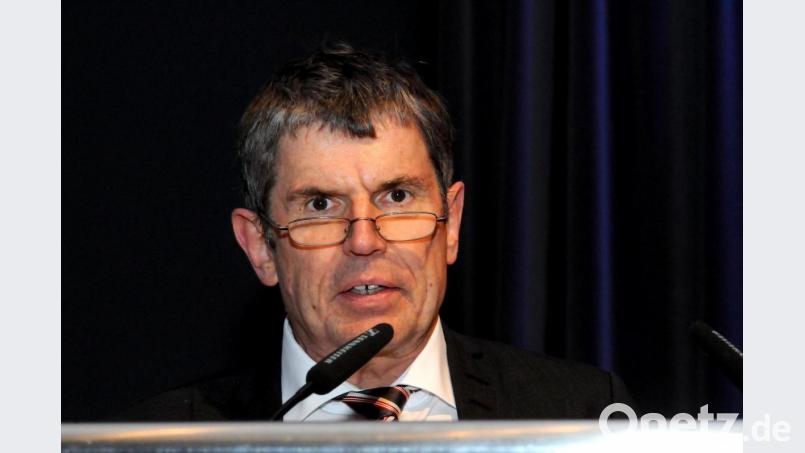 Der Schulleiter des Herzog-Christian-August-Gymnasiums, Dieter Meyer. Bild: Stephan Huber