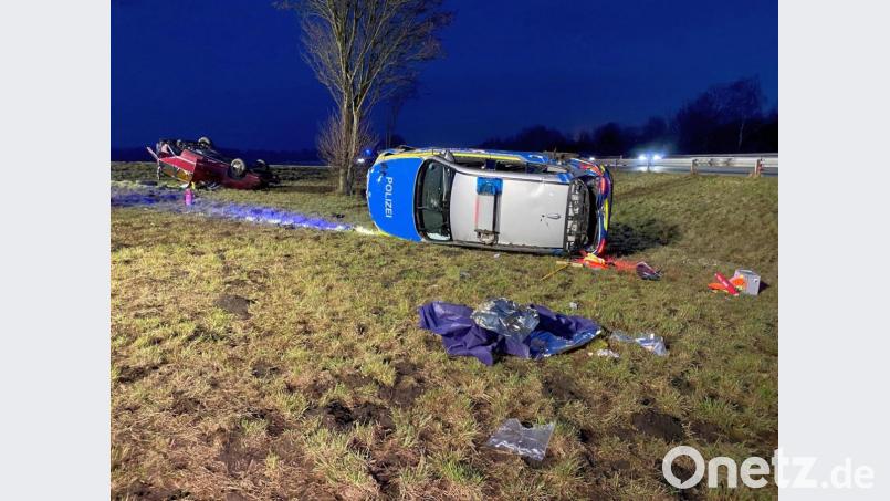 Eine rund 120 Kilometer lange Verfolgungsfahrt lieferte sich der Fahrer eines Pontiacs aus Berlin mit mehreren Streifenfahrzeugen. Erst ein Unfall konnte ihn stoppen. Bild: Alexander Auer