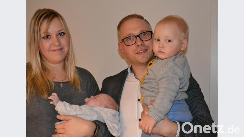 Mama Katja und Papa Gabriel Markowski wollten für ihre beiden Kinder Gabriel (15 Monate) und Aurelia (2 Monate) besondere Namen. Bild: szl