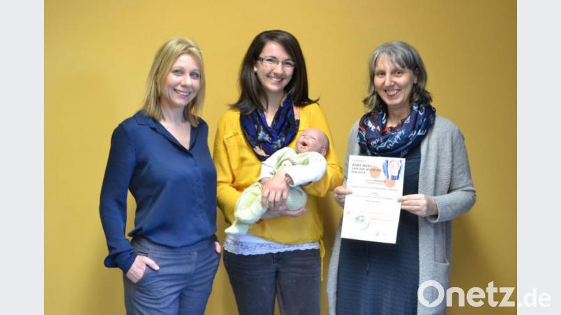 Carola Glötzl (KoKi), Kathrin Sträche (Kursleitung) und Andrea Binder (KoKi, von links) freuen sich auf die neue Kursreihe für Eltern von Babys. Bild: exb