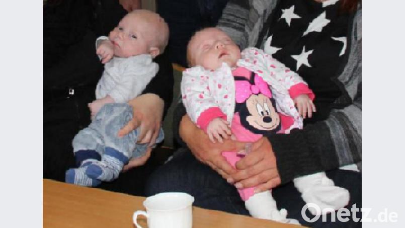 Diese beiden gehören zu den jüngsten Stadtbürgern. Beim Baby-Empfang im September fanden sie sich mit ihren Müttern im Rathaus ein. Archivbild: frd