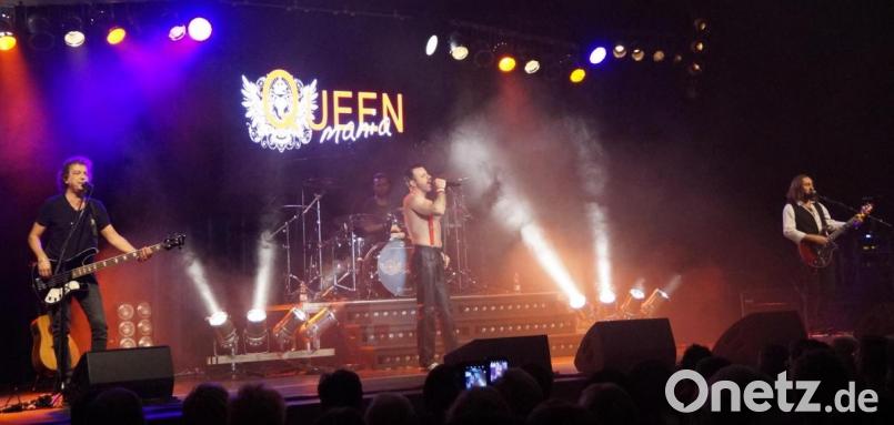 Die vier exzellenten Musiker von „Queen Mania“ rissen das Publikum mit ihrer sensationellen Musik mit.
Alternative Bild: weu