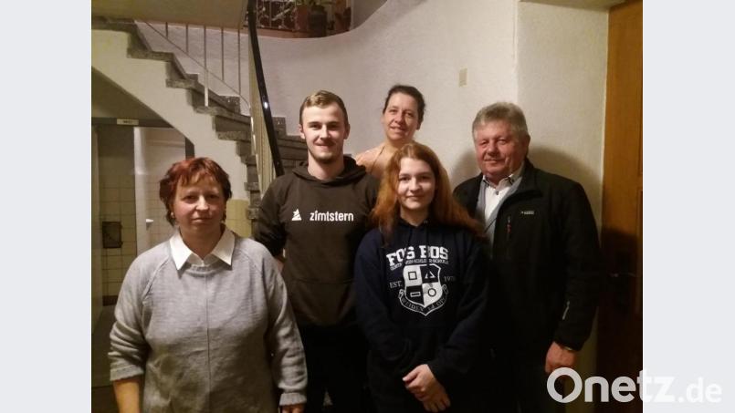 Es gibt auch heuer wieder viel zu tun für den Ortsverschönerungsverein Bernstein mit Corina Pfeiffer (von links) , Patrik Köllner, Anita Greger, Lena Greger, zweiter Bürgermeister Erich Sperber. Bild: exb