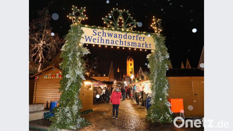 Der Weihnachtsmarkt am Unteren Marktplatz kam im vergangenen Jahr gut an: Dementsprechend zufrieden sind die Organisatoren. Bild: Götz