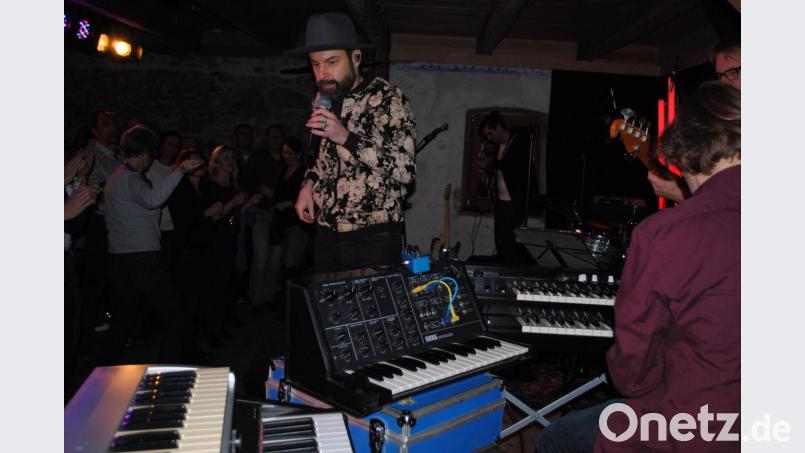Der Tastenwahnsinn des mehrfach ausgezeichneten Pianisten, Keyboarders und Organisten Matthias Bublath. Bild: gge