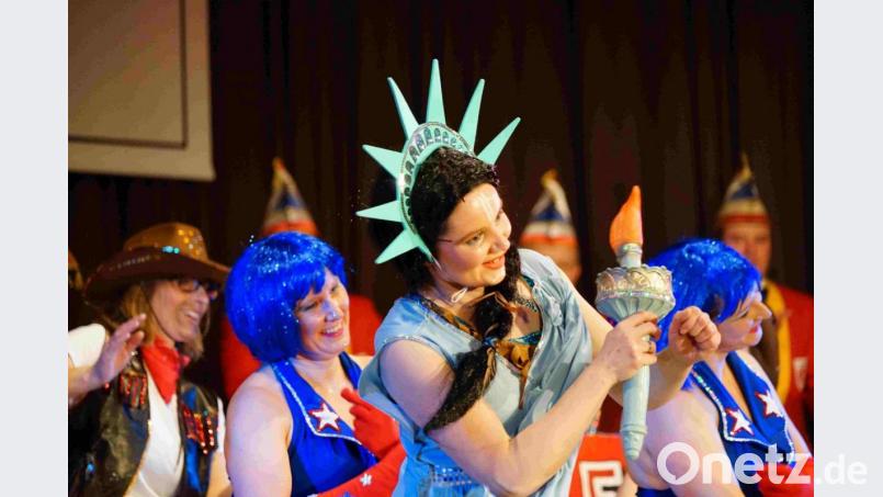Die Lucky Dancers boten einen originellen Streifzug durch &quot;American Highlights&quot;. Bild: abi