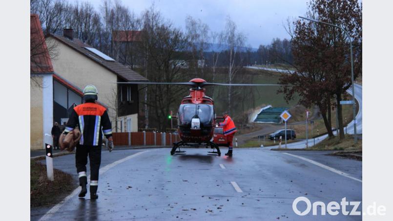 Zwei Schwerstverletzte forderte ein Verkehrsunfall am Samstagmorgen bei Querenbach. Bild: hd