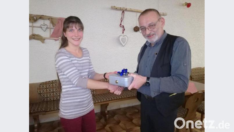 Lothar Schreyer war seit Gründung des Vereins im Jahre 2007 ununterbrochen Kassier. Er wird den Verein auch weiterhin als stellvertretender Schatzmeister mit Rad und Tat zur Seite stehen. Er wird die neue Schatzmeisterin Daniela Vetter tatkräftig unterstützen. Bild: soj