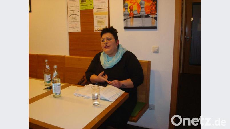 Autorin Sabrina Müller ließ in ihren Gedichten die zahlreichen Zuhörer in an ihrem aufregenden Leben teilhaben. Bild: wmr