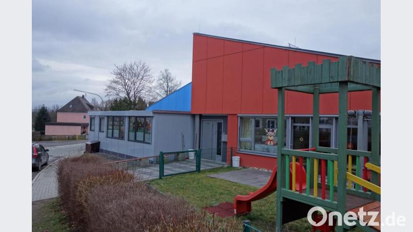 Die Containerlösung am Haupteingang der Kindertagesstätte &quot;Sankt Emmeram&quot; erhielt den Segen von Bauamt und Fachstellen. Bild: fjo