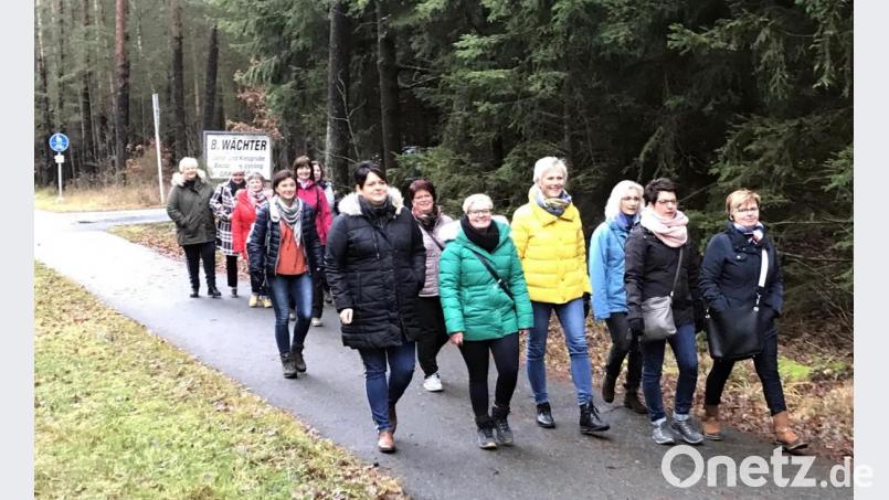 Die Grafenwöhrer Frauen-Union ist gut zu Fuß unterwegs. Bild: mor