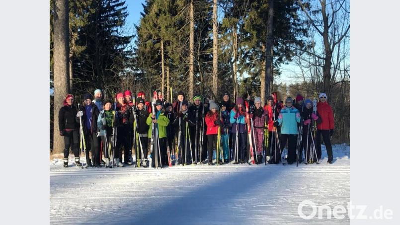 Die &quot;Sophies&quot; sind fit in Skilanglauf. Bild: exb