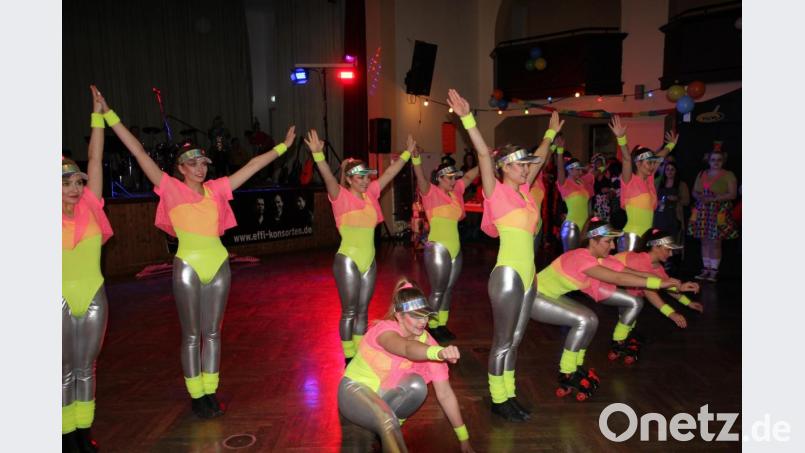 Die Tanzgruppe "Deluxe" zeigte einen fetzigen Showtanz. Bild: kro