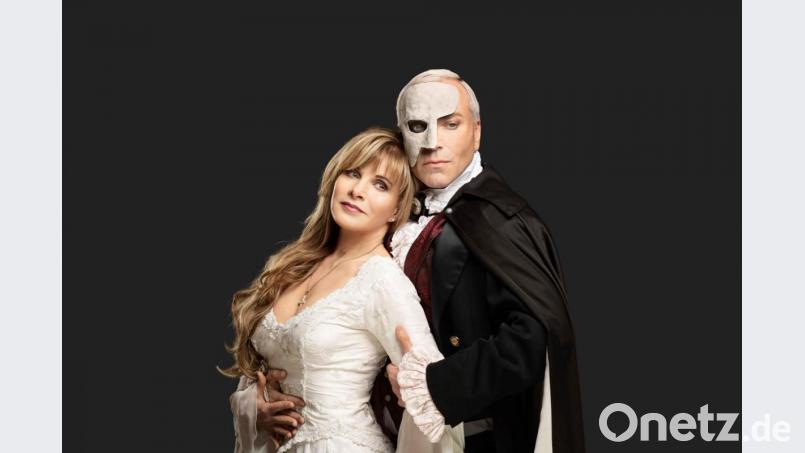 Deborah Sasson feiert ihren Abschied vom „Phantom der Oper“ auch in der Weidener Max-Reger-Halle. Bild: exb/derks entertainment &amp; management