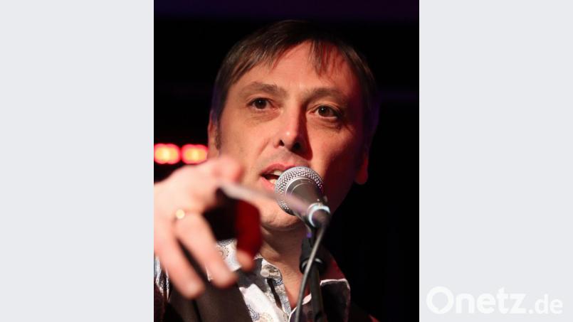 Der Schlagzeuger und Initiator der Band, Siegi Mühlbauer. Bild: mfh