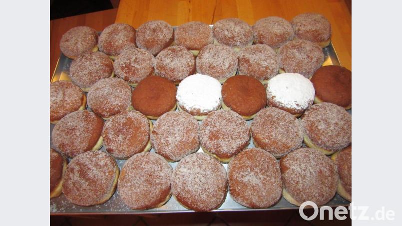 Die Lions liefern zu Weiberfasching am 20. Februar wieder Krapfen auf Vorbestellung frei Haus. 50 Cent pro Stück gehen an soziale Zwecke. Bild: exb