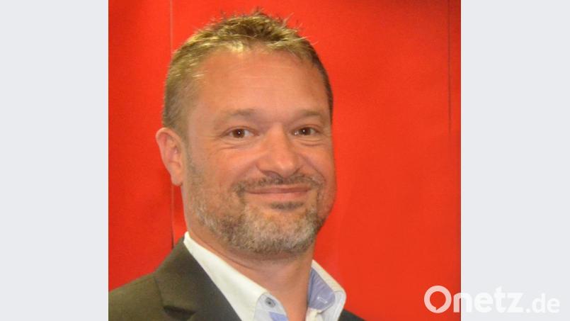 Ali Zant (links) und MdB Ralph Lenkert, umweltpolitischer Sprecher der Fraktion Die Linke, sprechen sich gegen den Bau von Monstertrassen aus und favorisieren regionale Energieversorgungssysteme. Bild: Kunz