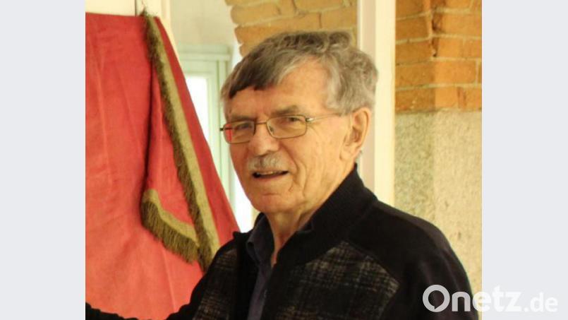 Die besten Wünsche für den Ehrenbürger, Heimatpfleger und Museumsleiter: Theo Männer feiert am 29. Januar seinen 80. Geburtstag. Bild: mp