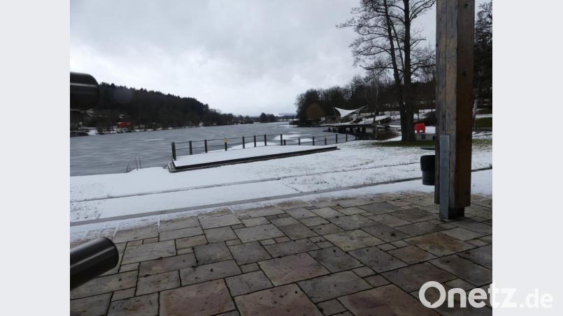 Die Bilanz 2019 für den Rußweiher fällt durchwachsen aus. Schlamm und Blaualgen führten zu Badeverboten. Bild: rn