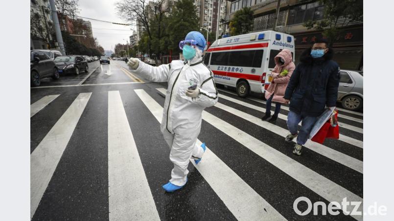 Das Coronavirus legt nicht nur das öffentliche Leben sondern auch Teile der Wirtschaft lahm. Bild: CHINATOPIX/AP/dpa