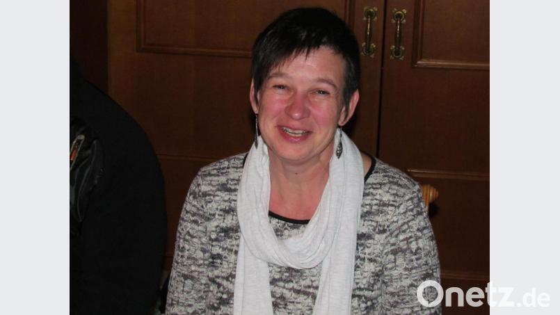 Rita Brüderer, Vorsitzende des Obst- und Gartenbauvereins, erinnert in der Jahreshauptversammlung an die zahlreichen Aktivitäten des vergangenen Jahres. Bild: is