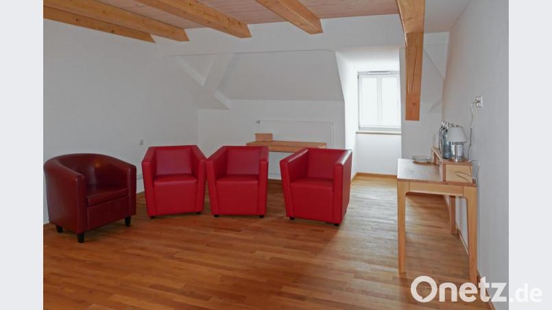 Der Gemeinschaftsraum in der Pilgerherberge im ehemaligen Sudhaus im Mühlenviertel. Bild: tr