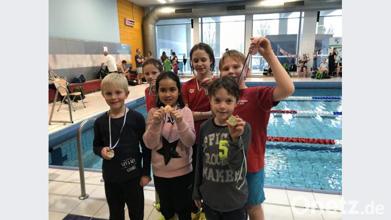 Die Starter des Weidener Schwimmvereins sind in Auerbach erfolgreich. Bild: exb