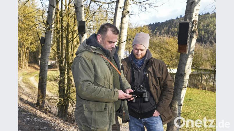Zwei Ranger sind für den Naturpark Hirschwald zuständig. Bild: Petra Hartl