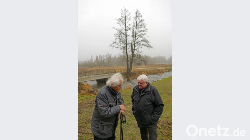 Gumpenspeicher: Dr. Klaus Arbter (links) Manfred Riebl (rechts) Bild: tr