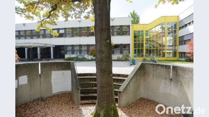 Die Hans- und Sophie-Scholl-Realschule in Weiden. Bild: Gabi Schönberger