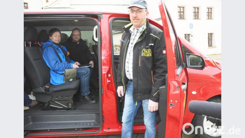 Als Baxi verkehren unter anderem geräumige Kleinbusse Bild: Gabi Schönberger