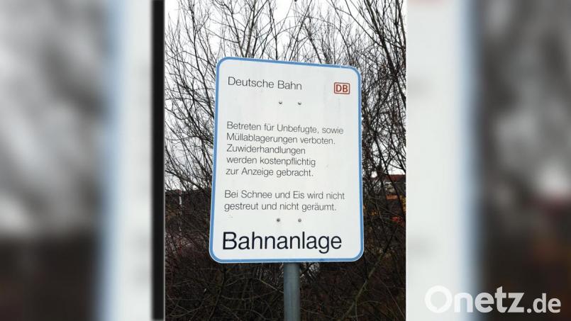 Das Grundstück auf dem sich der Schacht befindet ist im Eigentum der DB-Immobilien und wird als Materiallager genutzt. Bild: Bundespolizei