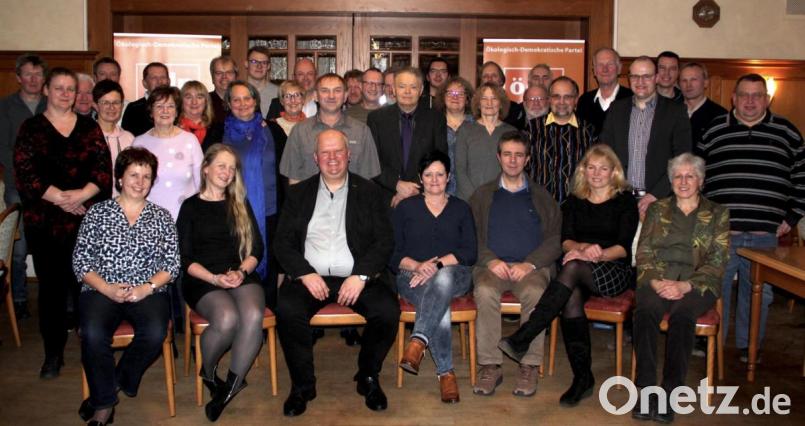 Neujahrsempfang der ÖDP in Fichtenhof: Hierzu fanden sich Kandidaten der Partei für den Kreistag und für den Amberger Stadtrat ebenso ein wie Mitglieder Interessierte. Bild: Zollbrecht