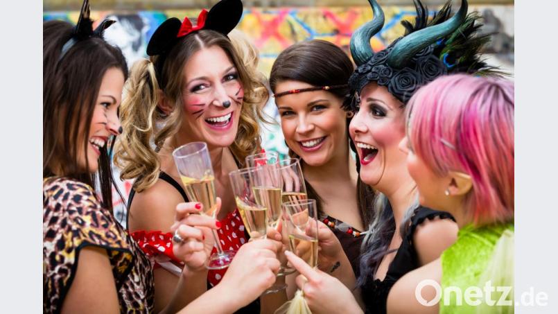 Alkohol am Steuer ist nie eine gute Idee. Doch zur Faschingszeit kontrolliert die Polizei erfahrungsgemäß verstärkt. Bild:  Kzenon – stock.adobe.com