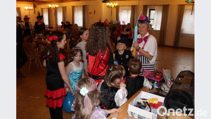 Clown Pepina, der bei den Kindern für große Begeisterung sorgte. Bild: soj