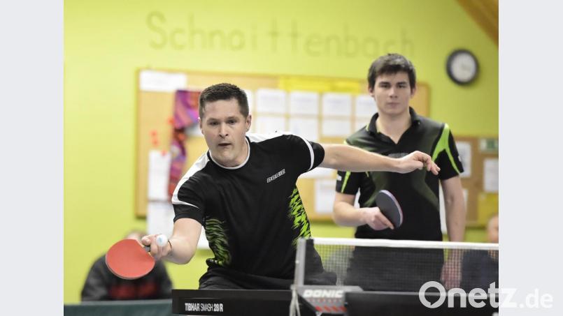 Marco Kurs (links am Ball) spielte zusammen mit Elias Grünwald (rechts hinten) im Doppel für den TuS Schnaittenbach.
Bild: Ziegler
Saison: 2019/20
Bild: Ziegler Bild: Ziegler