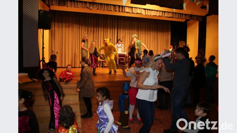 Groß und Klein hatten Spaß am Kinderfasching. Bild: sne
