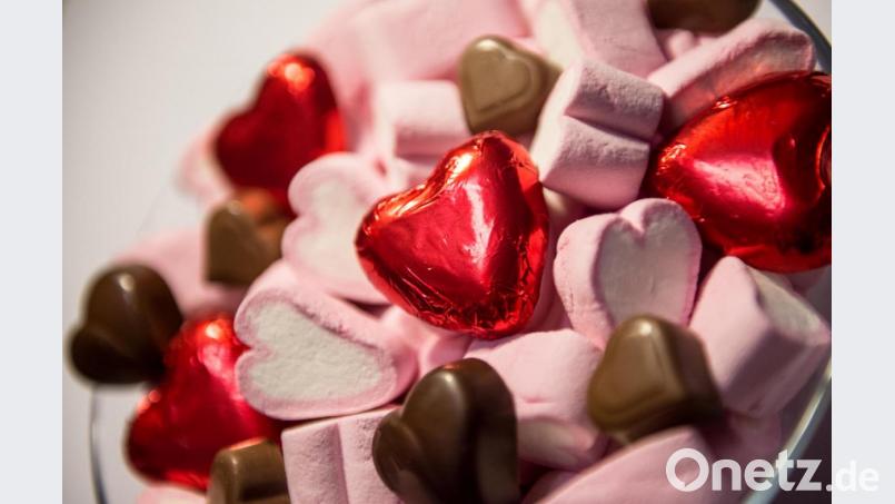 Der 14. Februar, Valentinstag. OTon-Kolumnistin Kathrin findet: Liebe geht vor allem durch den Magen. Bild: Alexander Heinl/dpa