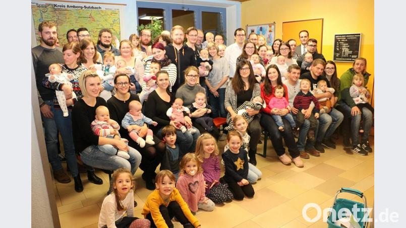 Kürzlich gab die Gemeinde Edelsfeld einen Empfang für ihre jüngsten Bürger und deren Eltern. Jetzt befasste sich der Gemeinderat mit der Frage der Kinderbetreuung in der nahen Zukunft. Bild: gru
