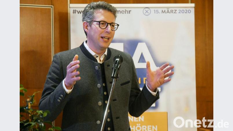 CSU-Generalsekretär Markus Blume. Wenige Tage vor seinem 45. Geburtstag (am 25. Februar) sprach er beim Weidener Kreisverband. Bild: Gabi Schönberger