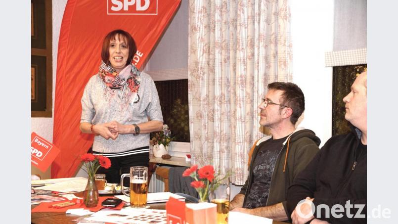 Jutta Deiml (von links), Andreas Demleitner und Thomas Döhler starten in die heiße Phase des Wahlkampfs. Bild: bkr