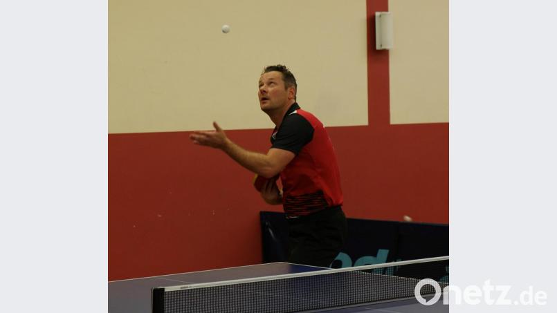 Spielertrainer Alois Spitzer gewann beim 9:5-Erfolg der Herren I gegen Hahnbach zwei Einzel. Bild: tob