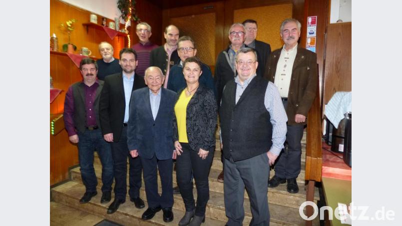 Josef Pollak, vorne Mitte Bild: hme