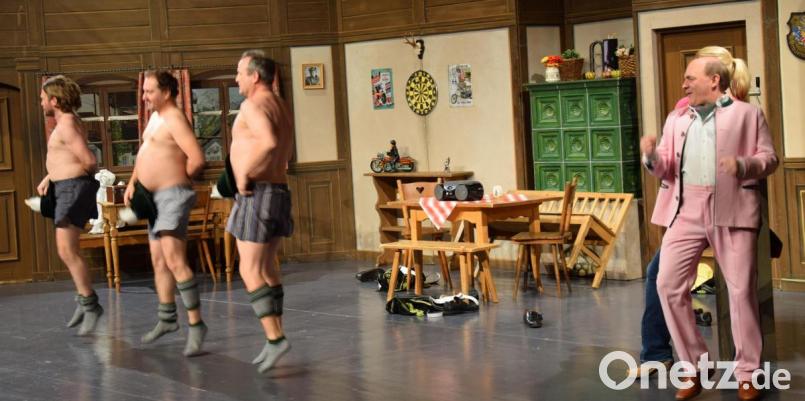 Das Chiemgauer Volkstheater gastierte mit ihrem brandneuen Stück „Bauer sucht….“ im ACC in Amberg
Ein Stück, ganz so sehr nach dem Geschmack des Amberger Publikums Bild: bö