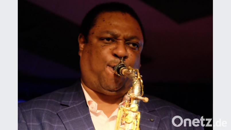 Tief verwurzelt in der Tradition von Charlie Parker: Vincent Herring hat es mit seiner aktuellen CD „Bird at 100“ bis an die Spitze der US Charts geschafft. Bild: lr